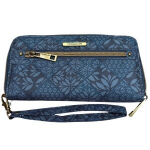 Travelon RFID Blocking Wristlet Clutch Wallet in Blue and Navy Leaf Print